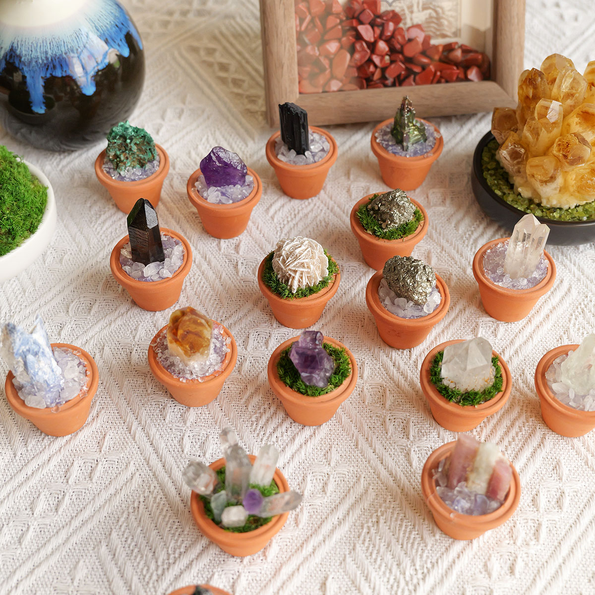 1pc 天然クリスタル石ミニ粘土ポットベースアメジストクォー - Tagine Clay Pot のレビューと価格